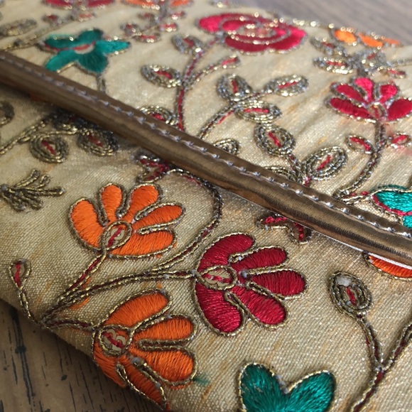 BEAUTIFUL NEW Shoulder/Clutch Bag - Picture 13 of 16